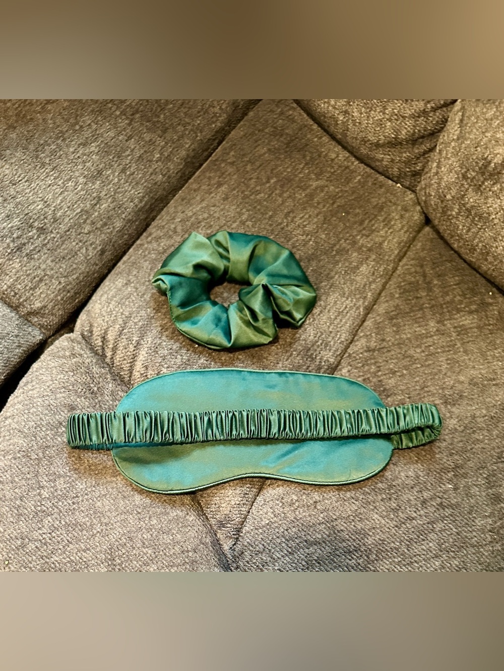 Satin Sleep Mask & Scrunchie Set - Picture 2 of 2